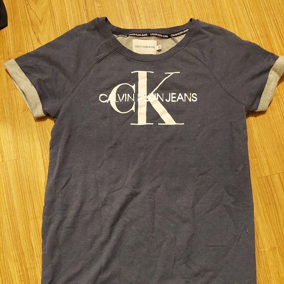 Calvin Klein t-shirt dress - Picture 1 of 3